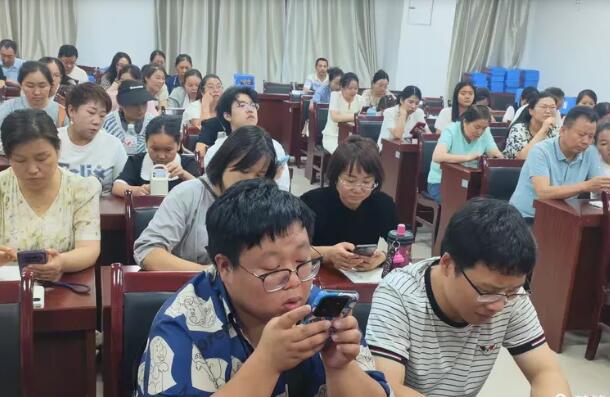 西安市长安区夜校绽光芒，剪映培训赋新能
