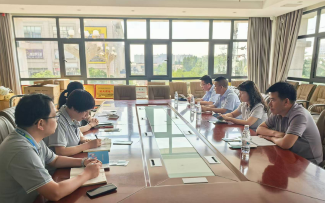 宝鸡市凤翔区养老保险经办中心：炎夏服务不停步 政策宣传促规范