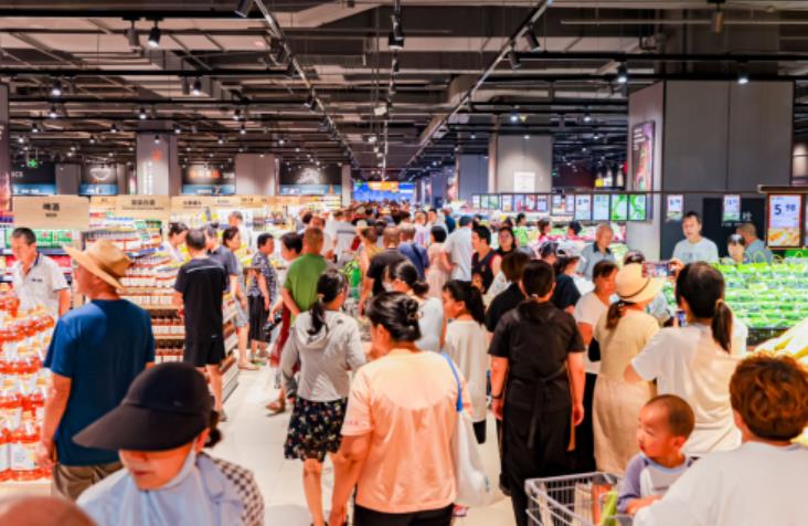 西安“胖永辉”达11家，调改门店销售和客流双增长带动高品质消费