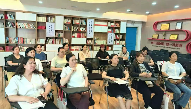 西安市：“向阳花” 项目助力全职妈妈再就业，绽放新光彩