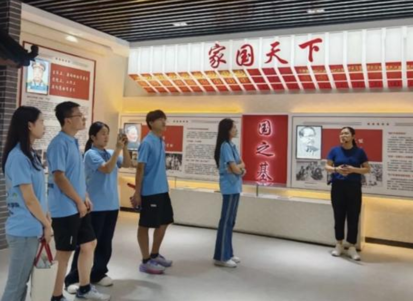 陕西科技大学镐京学院“火炬传承·红色财智”实践团以实际行动赓续红色血脉