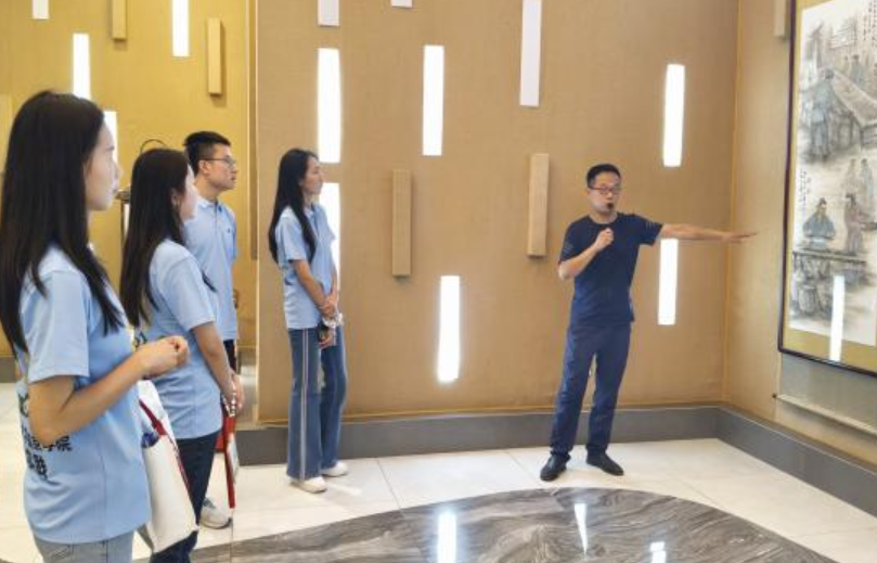 陕西科技大学镐京学院“火炬传承·红色财智”实践团以实际行动赓续红色血脉