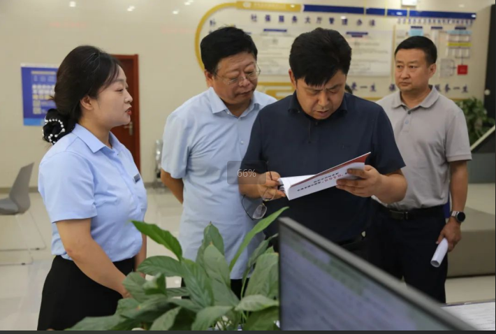 延安市人大常委会调研黄陵社保服务大厅工作