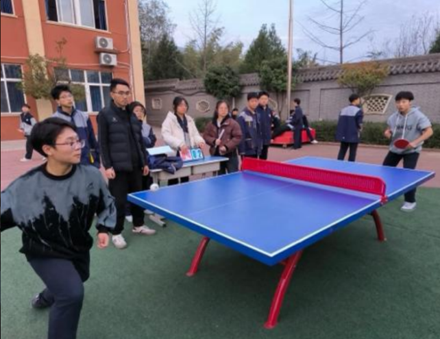 体育之光，育梦之师 —— 记陕西现代工业技术学校优秀教师梁冲   （十）