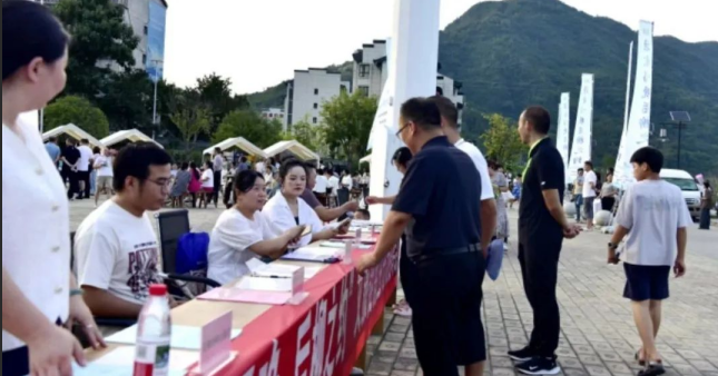 安康市石泉县城关镇、后柳镇：文旅搭台 唱响就业增收曲