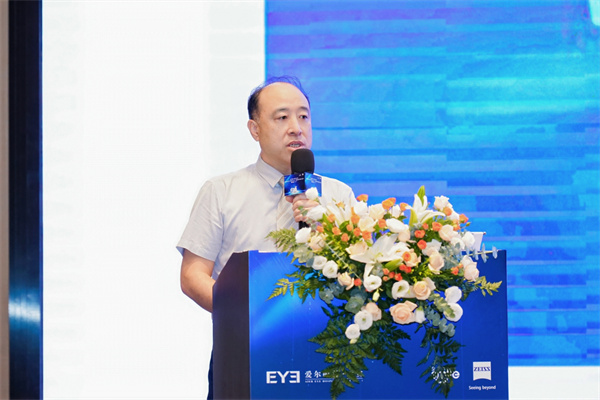 西安爱尔重磅首发：新微创手术SMILE pro来了！近视手术进入“10秒摘镜”新时代