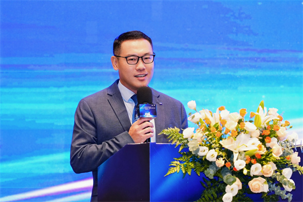 西安爱尔重磅首发：新微创手术SMILE pro来了！近视手术进入“10秒摘镜”新时代