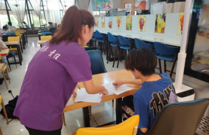 舌尖问“健”探真知，足下丈量促健康