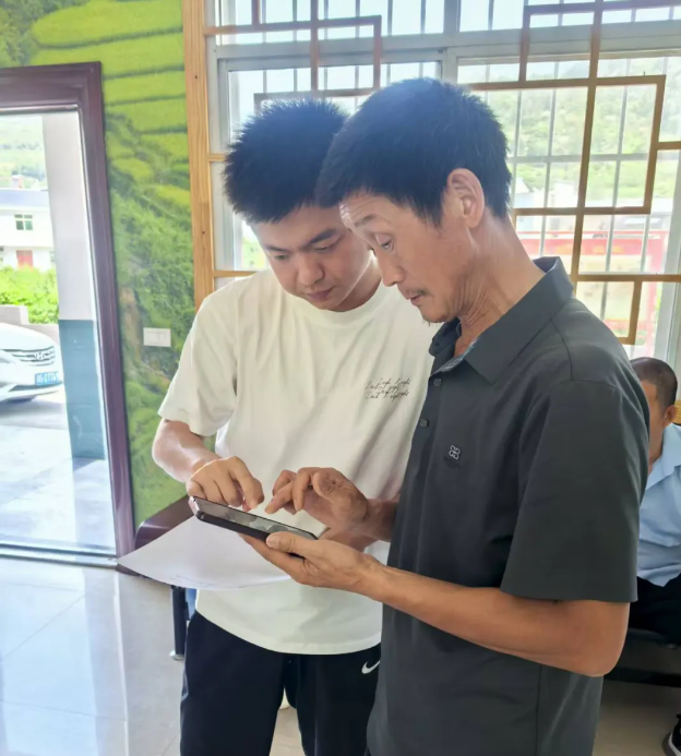 安康市平利县：养老新政精准落地，群众参保热情高涨