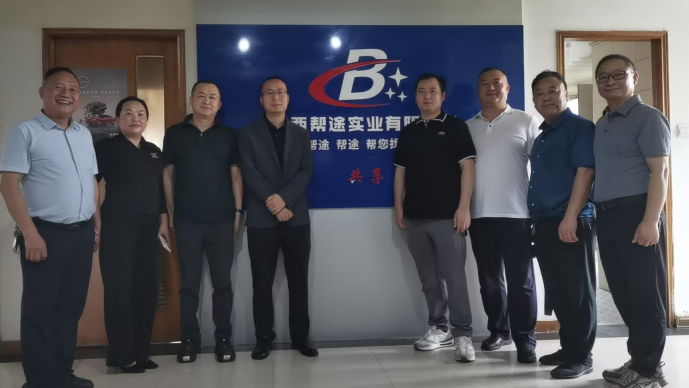 巴中市成功举办走访企业助力人才交流活动