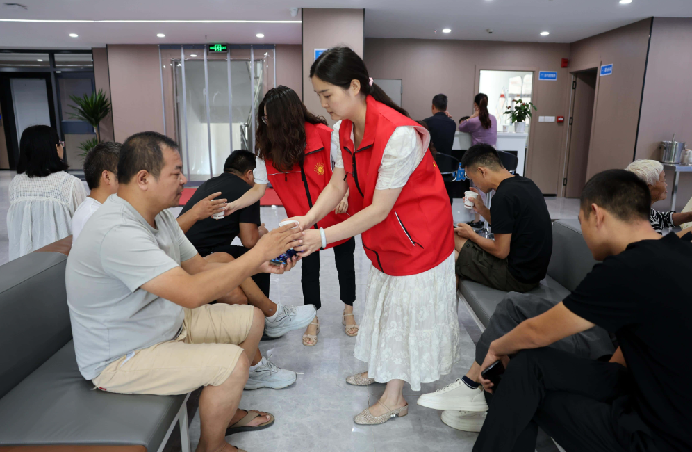 商洛市山阳县综治中心创新社会治理 让群众从“进门愁”到“出门安”