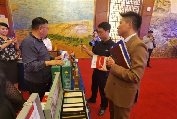 赋能企业合规出海 贸通内外陕耀全球  ——企业开拓国际市场对接会在榆林落幕，百余家企业获精准出海助力