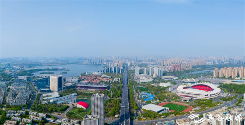 9月21日，“车谷造”汽车驶向延安
