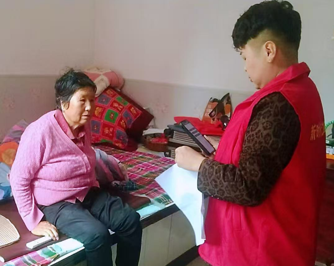 宝鸡市金台区蟠龙镇：上门认证解民忧 民生服务暖人心