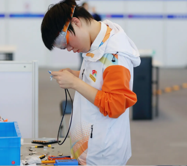 技能筑梦新时代 三秦工匠竞风流 —— 第三届全国职业技能大赛陕西代表团风采纪实