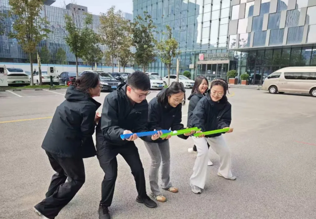 西咸新区养老保险经办处举办趣味运动会，凝聚团队活力